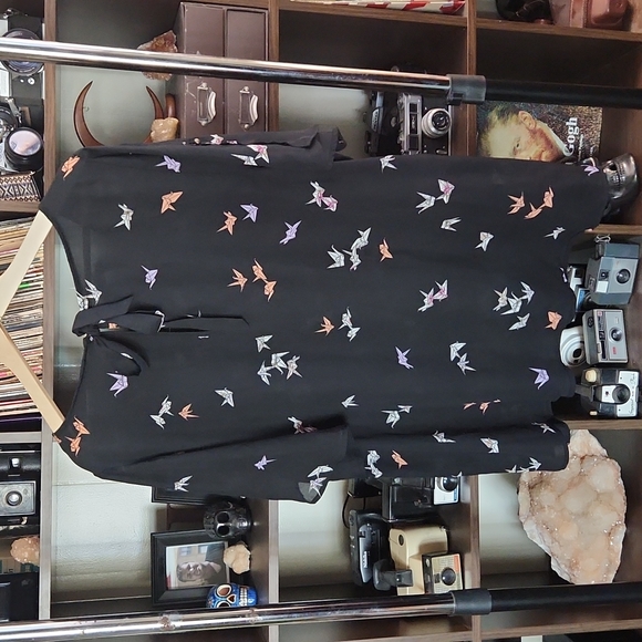 Sz 3 Flowy Blouse Paper Cranes - Picture 5 of 5